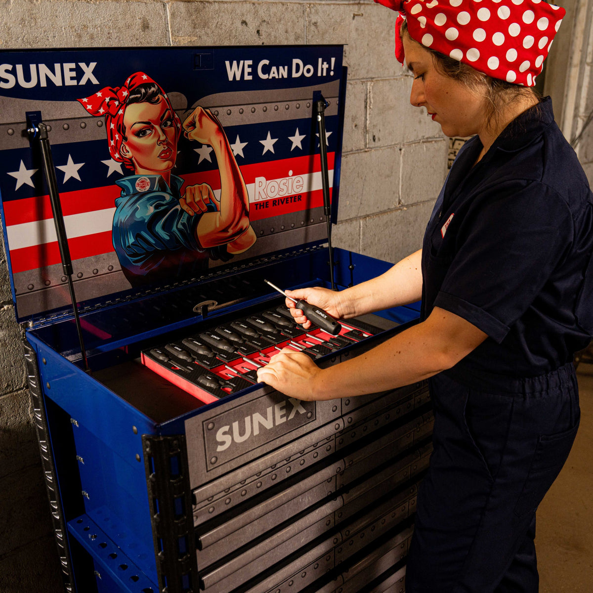 SUNEX Rosie the Riveter 39" 6-Drawer Premium Service Cart, 600 lb Capacity