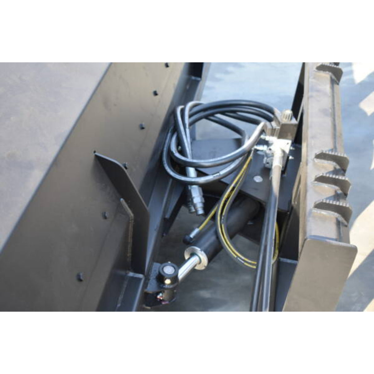 Loflin Fabrication Hydraulic Angle Broom