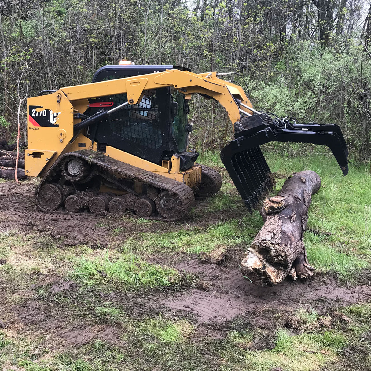 Vestil Skid Steer Grab Bucket Attachment – Heavy Duty Steel Grapple Bucket for Brush & Debris Handling