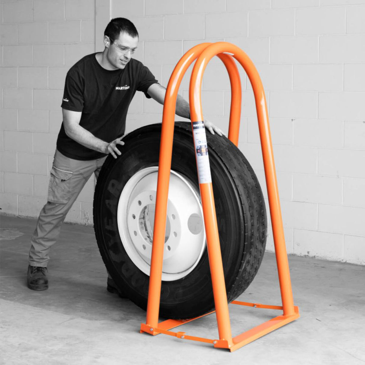 Martins Industries 2-Bar Portable Tire Inflation Cage – One Size Fits All, 130 PSI Rated (MIC-2OSFA)