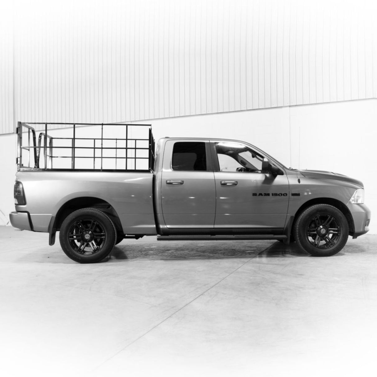 Martins Industries Xpeditor M-50 Pickup Truck Tire Cage (MPTX-50) – Tire Transport Cage for 6.5′ & 8′ Pickup Beds, Hauls up to 50 Tires, No-Drill Install