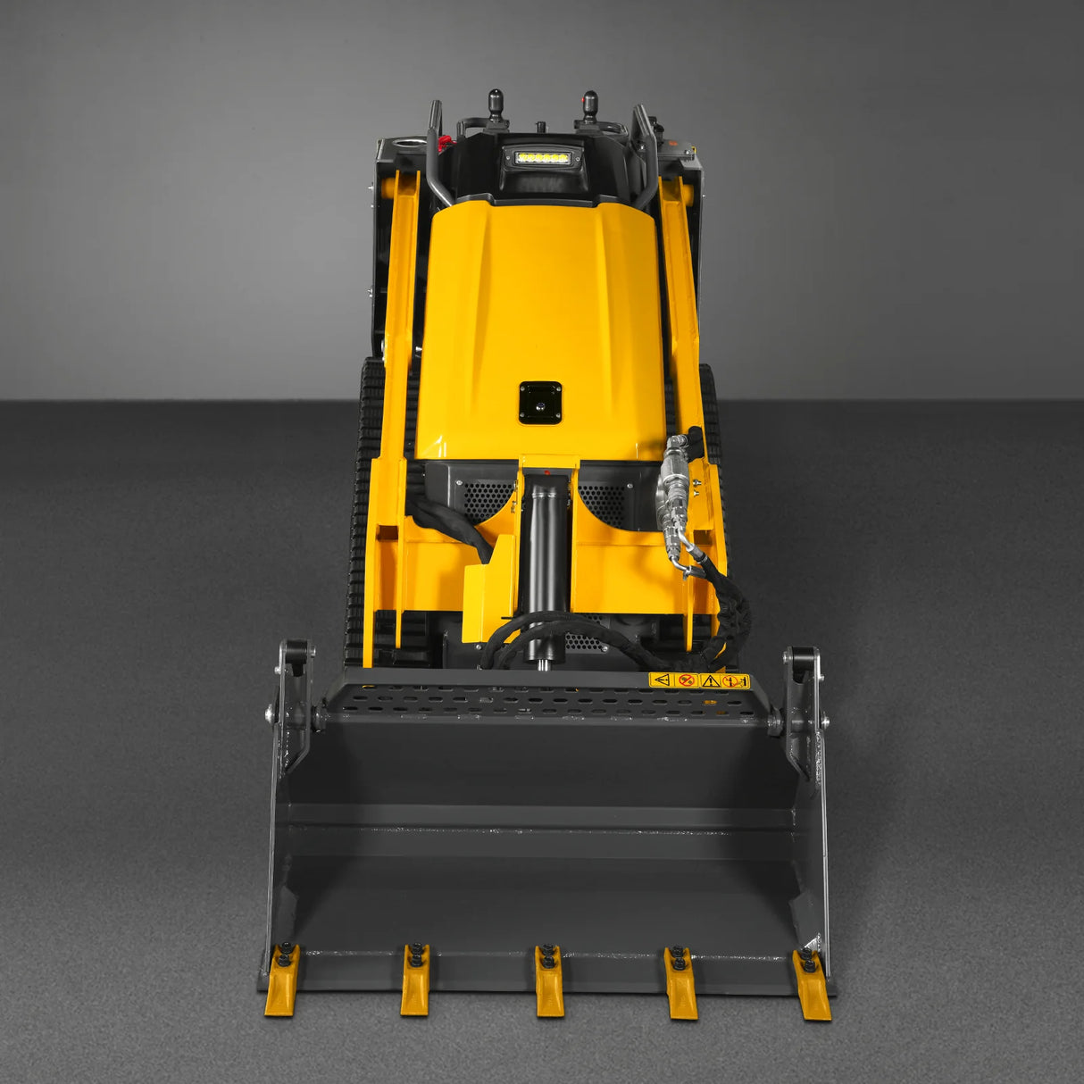 MechMaxx 25HP Stand-On Mini Skid Steer Loader with Kubota D1105 Engine