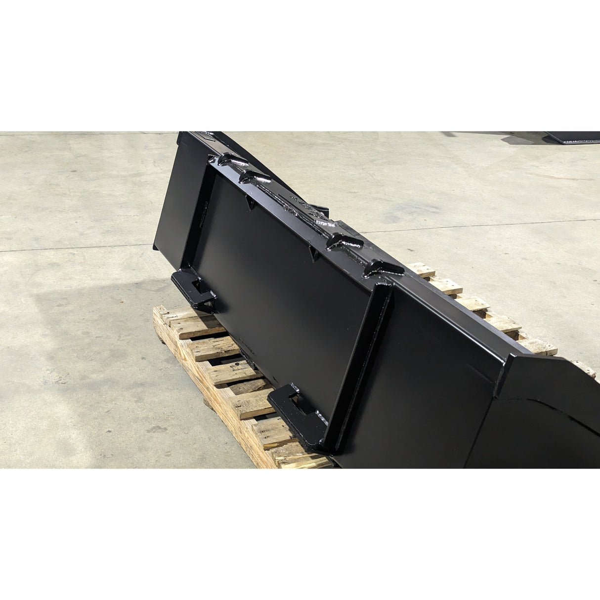 Glacier Attachments Extreme General Purpose Material/Demolition Bucket for Skid Steers