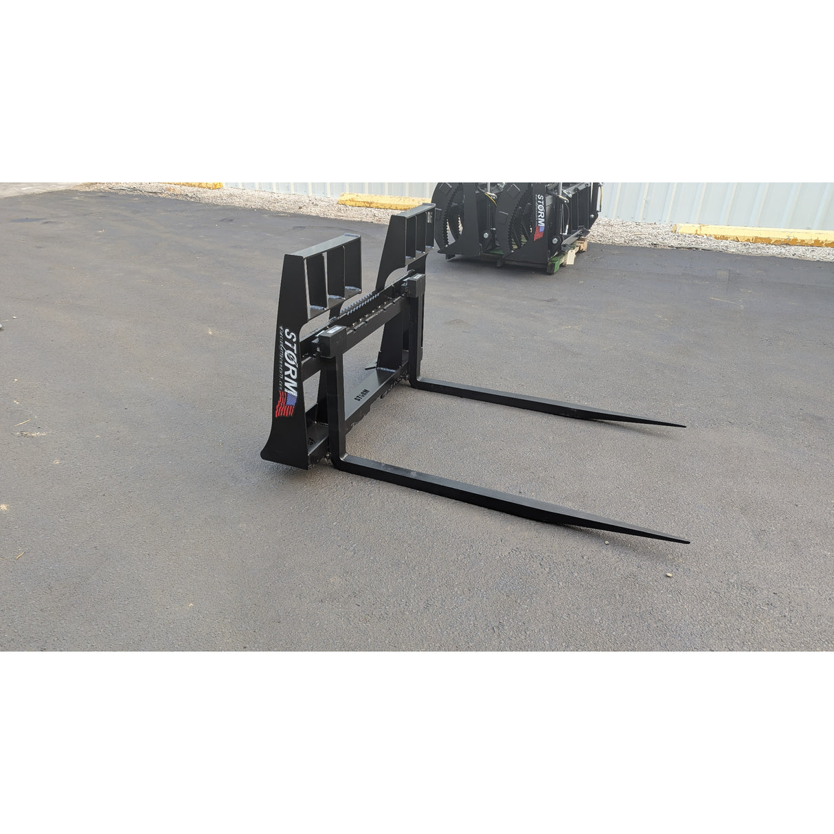 Glacier Attachments - Storm Hay Spear Pallet Forks (Adjustable Double Spear)