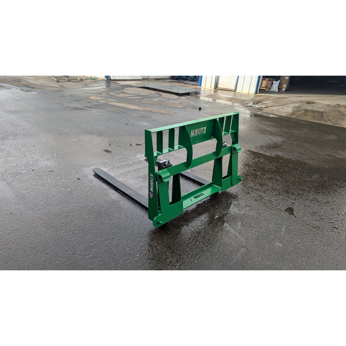 Glacier Attachments - Storm 4500 lb Pallet Forks