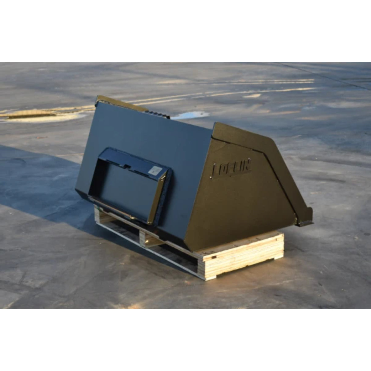 Loflin Fabrication Mini Skid Steer & Compact Tractor Snow & Litter Bucket