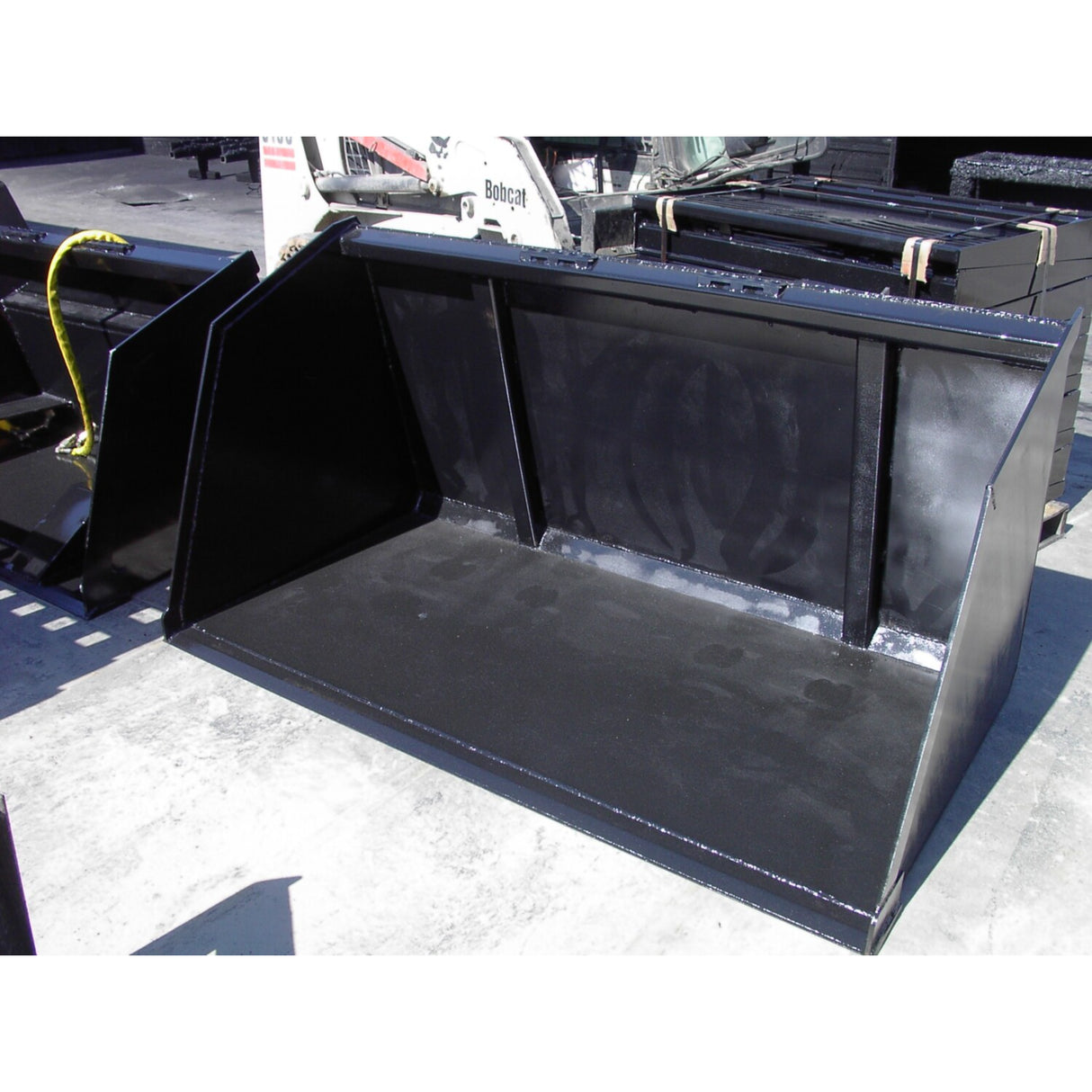 Loflin Fabrication Skid Steer Turkey Litter Bucket