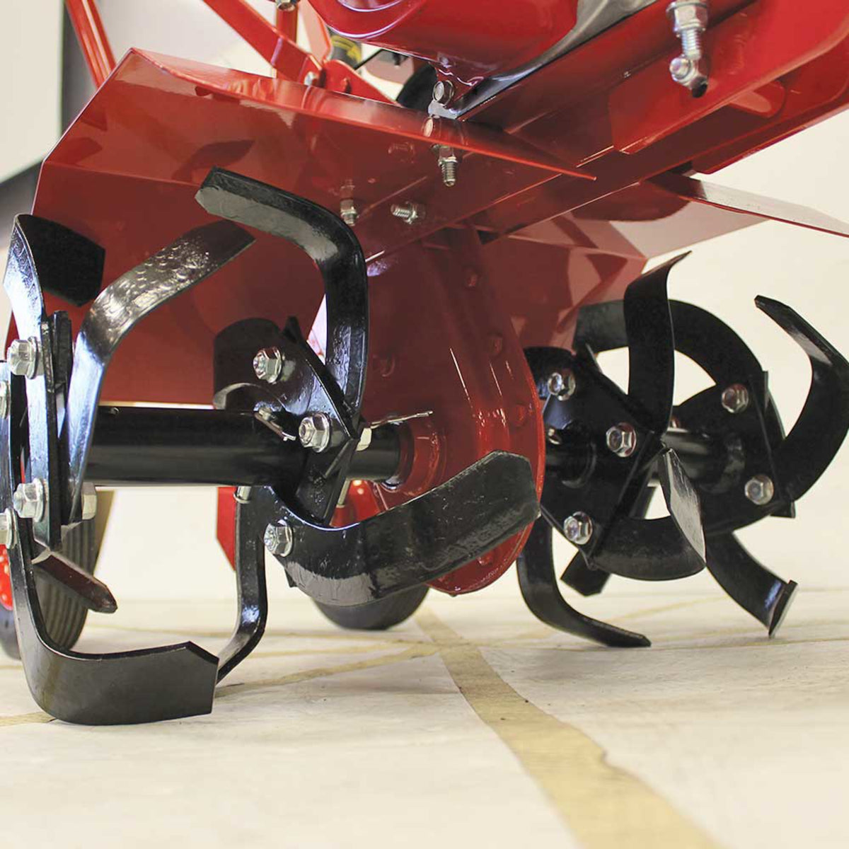 Maxim Compact Commercial Tiller, Honda GX120, Bolt-On Replaceable Tine Blades