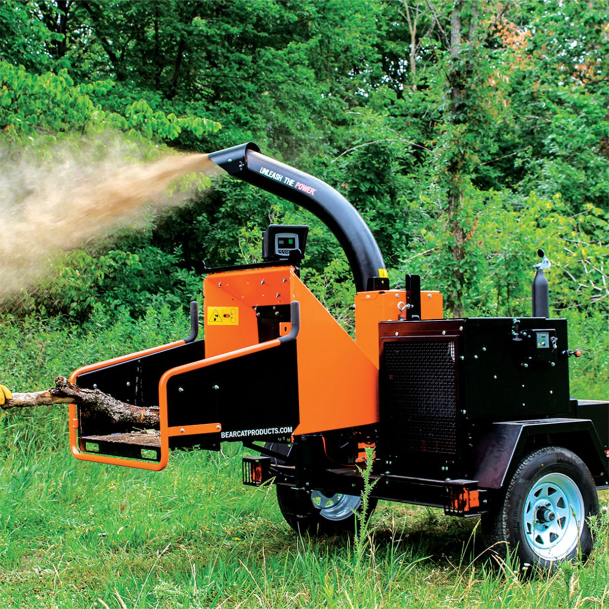 Bear Cat CH911DH 9 In. Towable Chipper | 24.8 HP Kubota Diesel