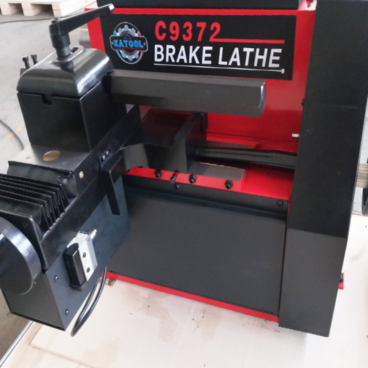Katool KT-C9372 Brake Lathe