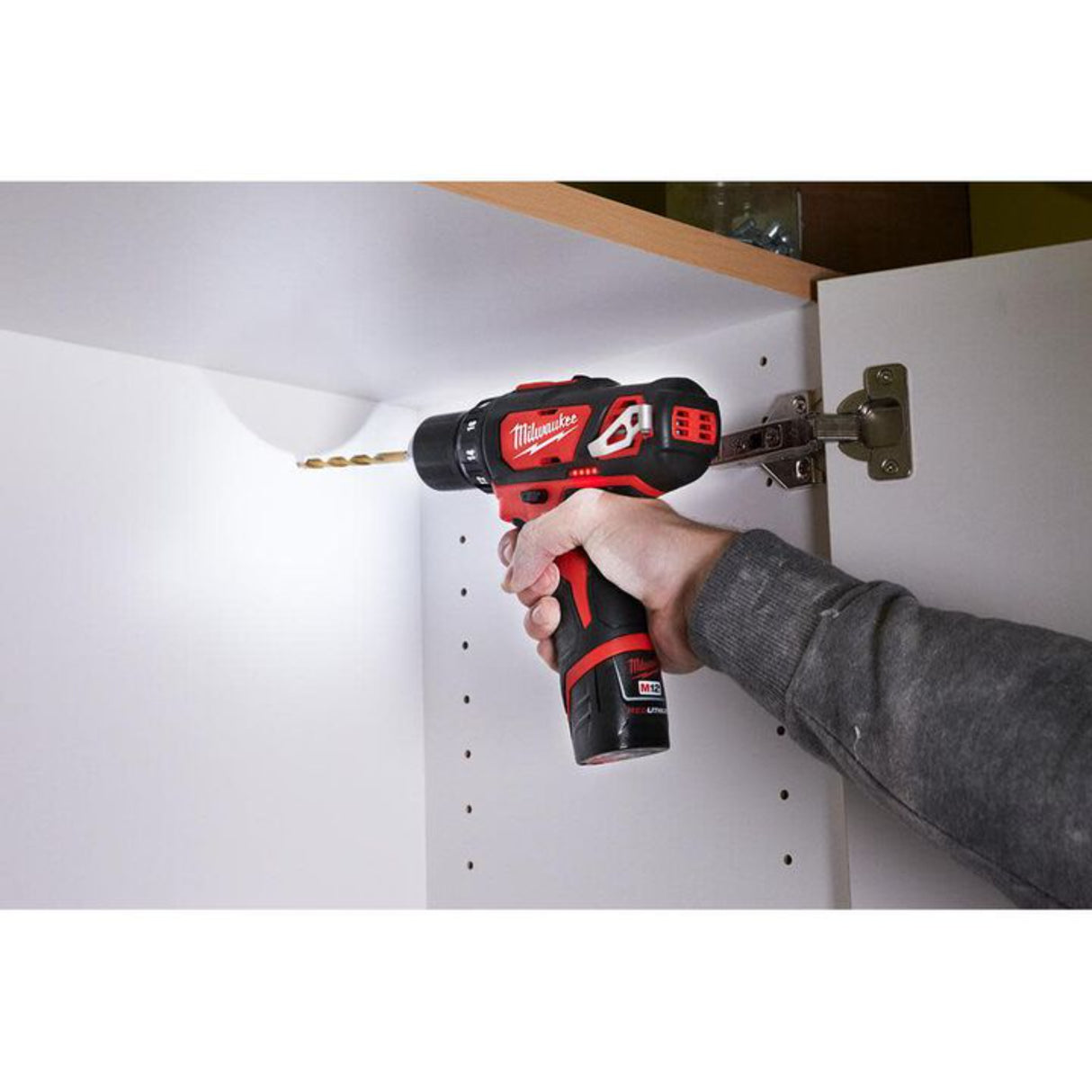 Milwaukee M12 3/8 in. Drill/Driver Kit