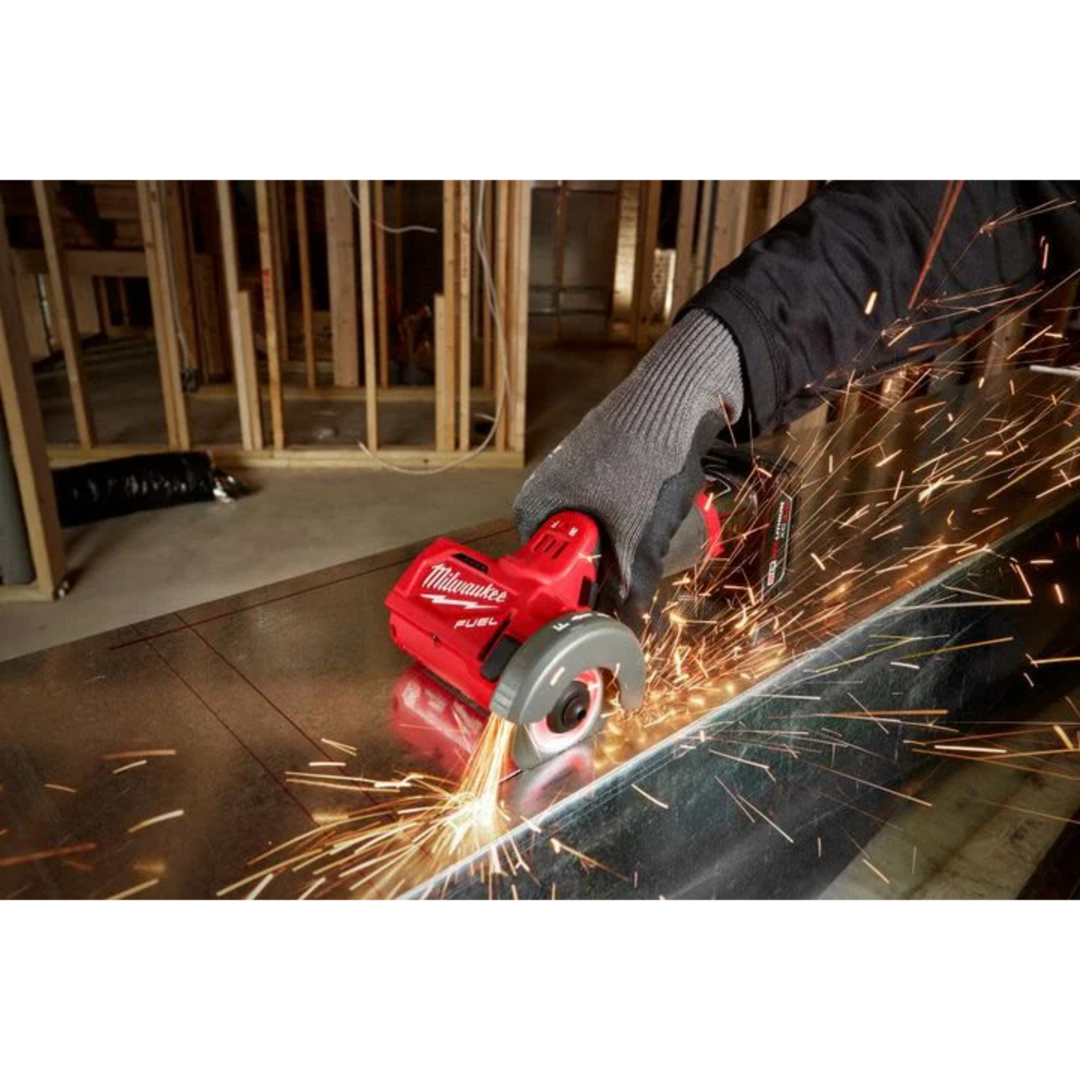 Milwaukee M12 FUEL 3 in. Compact Cut Off Tool Kit