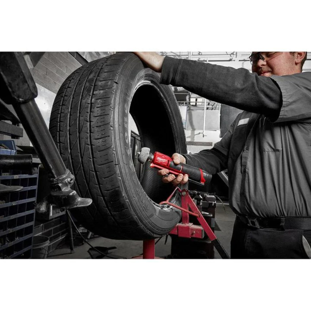 Milwaukee M12 FUEL Tire Buffer Low Speed (Bare Tool)
