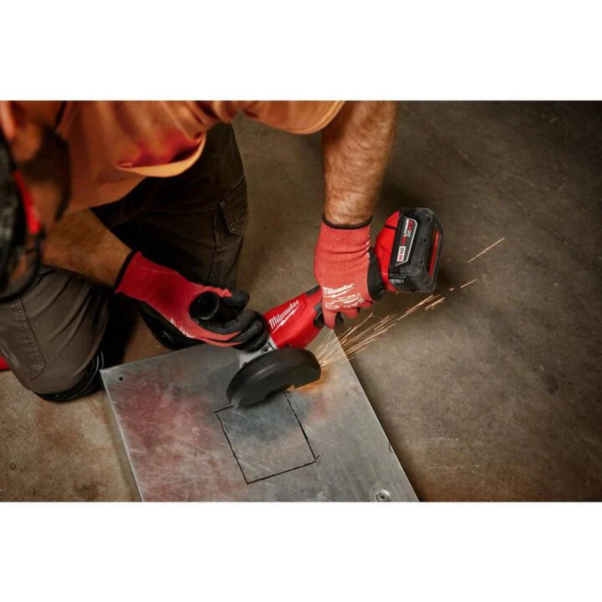 Milwaukee M18 Brushless 4-1/2 Inch / 5 Inch Cut-Off Grinder, Paddle Switch (Bare Tool)