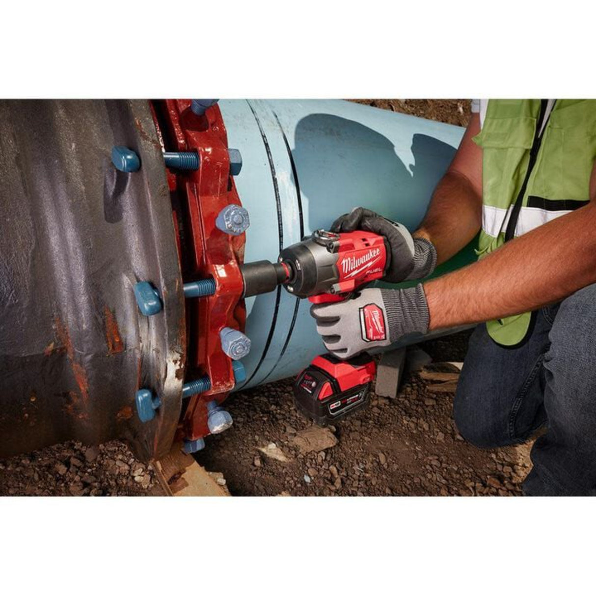 Milwaukee M18 FUEL 1/2in High Torque Impact Wrench with Pin Detent Kit
