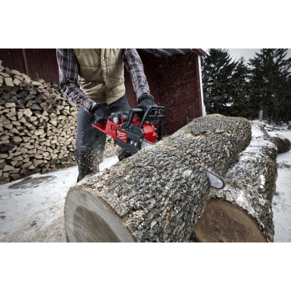 Milwaukee M18 FUEL 16 in. Chainsaw Kit
