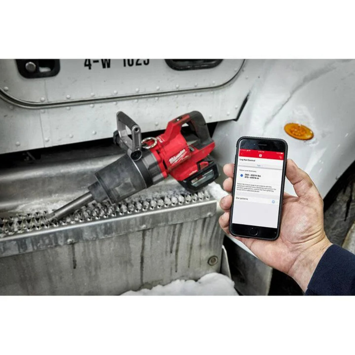 Milwaukee M18 FUEL 1inch D Handle Impact Wrench ONE KEY (Bare Tool)