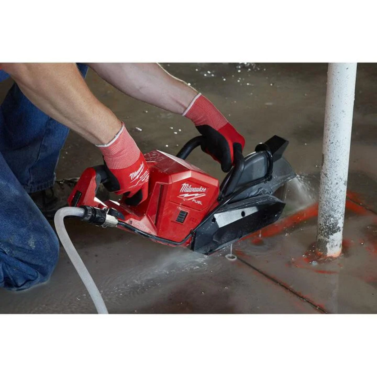 Milwaukee M18 FUEL 9 in. Cut-Off Saw with ONE-KEY Kit