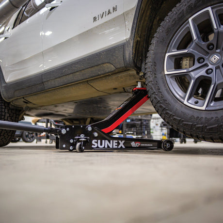 SUNEX 66035HR Skyhawk 3.5-Ton High Reach Floor Jack