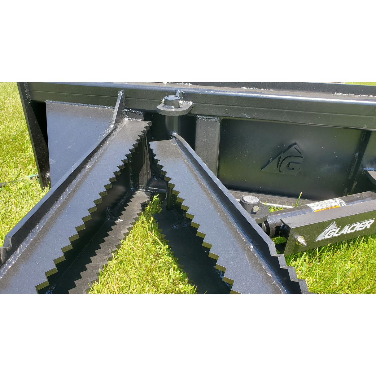 Glacier Attachments Extreme Stump Shark (Stump & Tree Puller) for Skid Steers