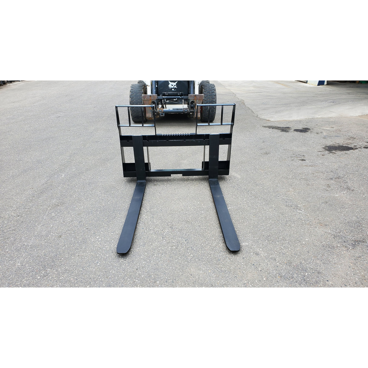 Glacier Attachments - Storm 4500 lb Pallet Forks