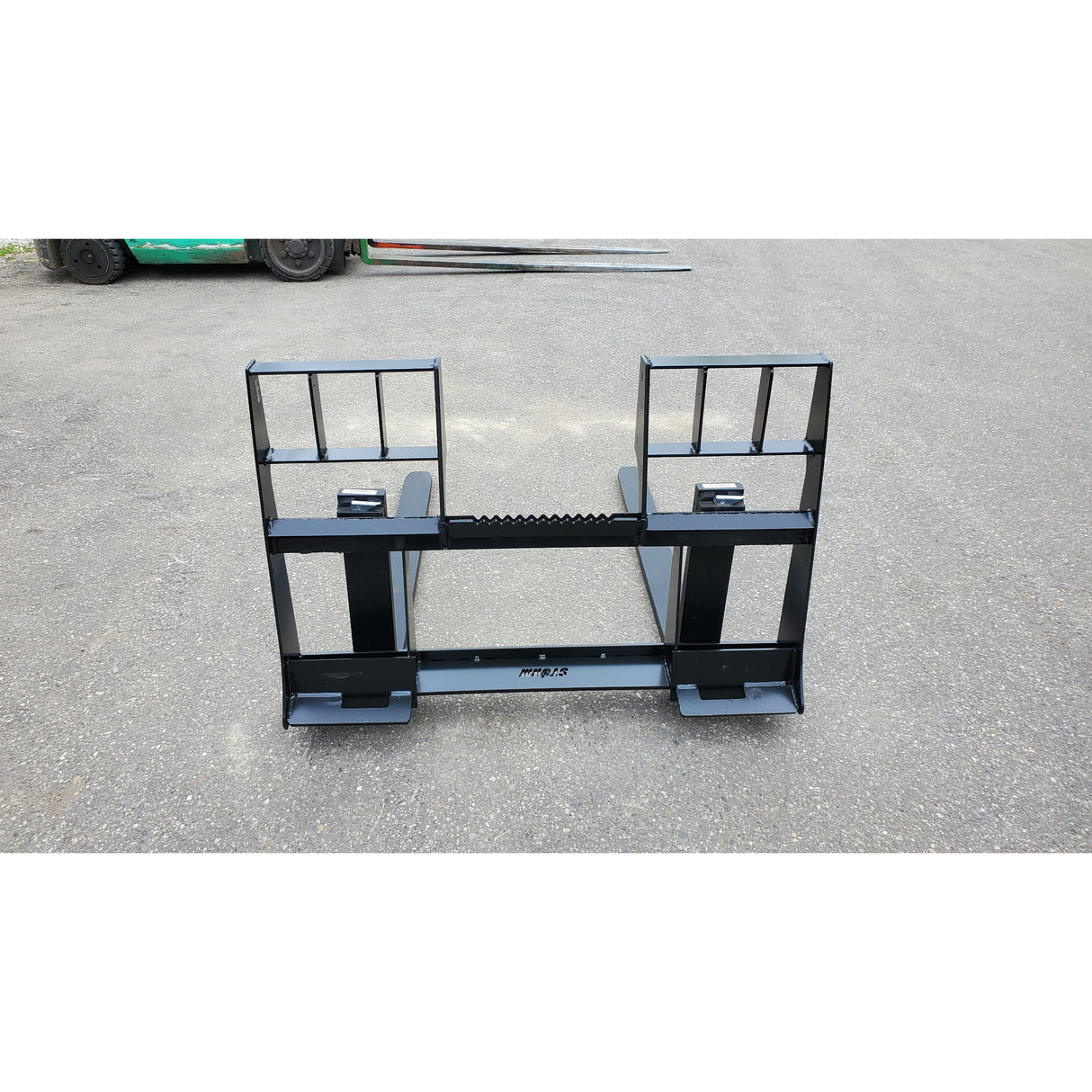 Glacier Attachments - Storm 4500 lb Pallet Forks
