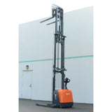 GNT G44CS-Li Lithium Side-Shift Electric Straddle Stacker