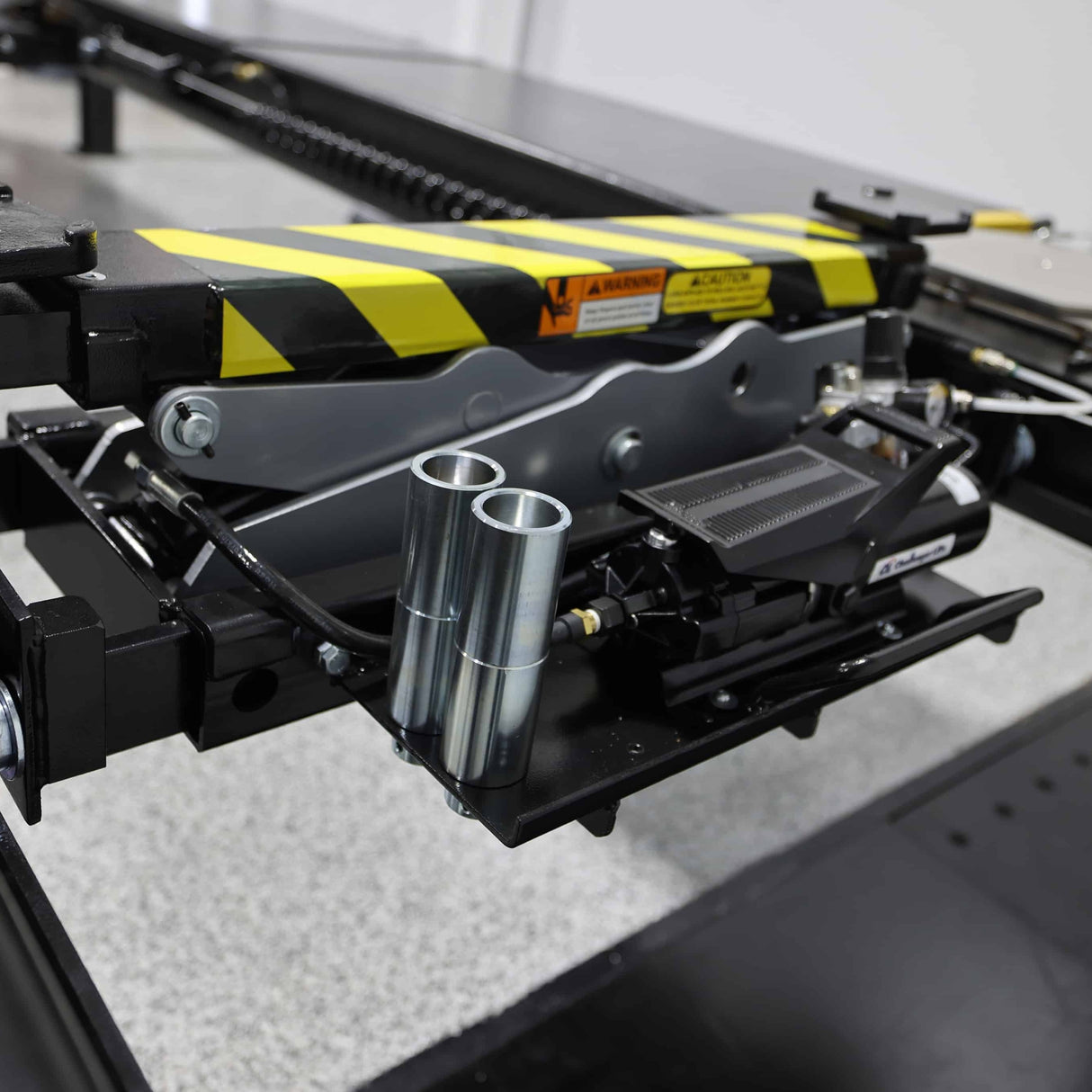 Challenger AR4115EAX 15000 lb Four Post Alignment Lift