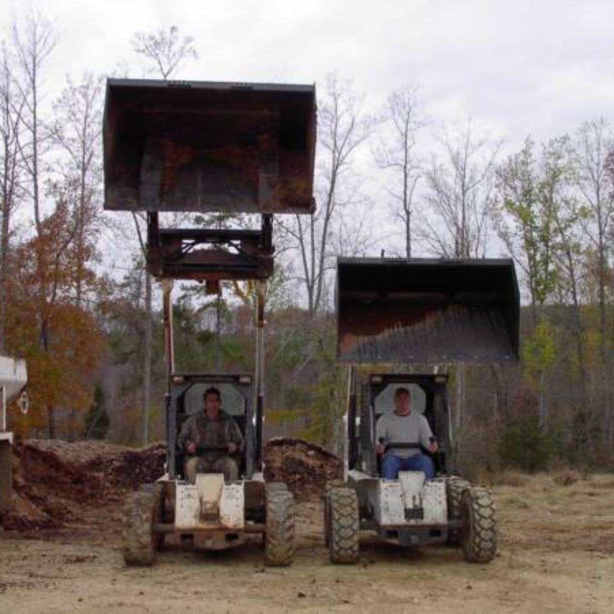 Loflin Fabrication Skid Steer Front Dump Bucket (High Tip)