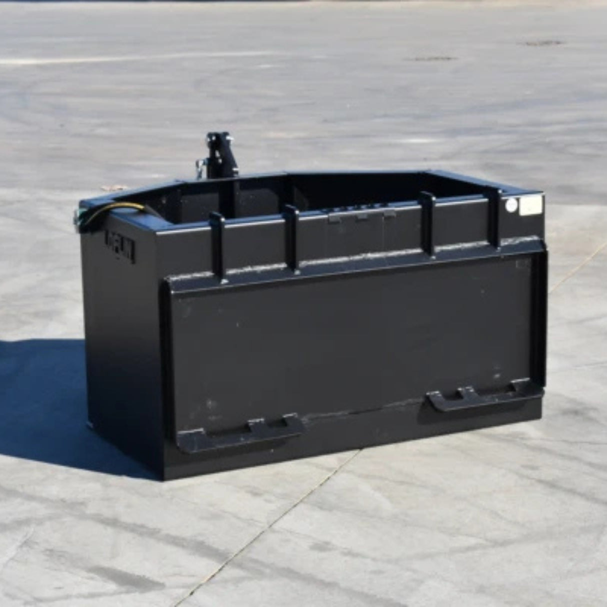 Loflin Fabrication Skid Steer Hydraulic Concrete Bucket