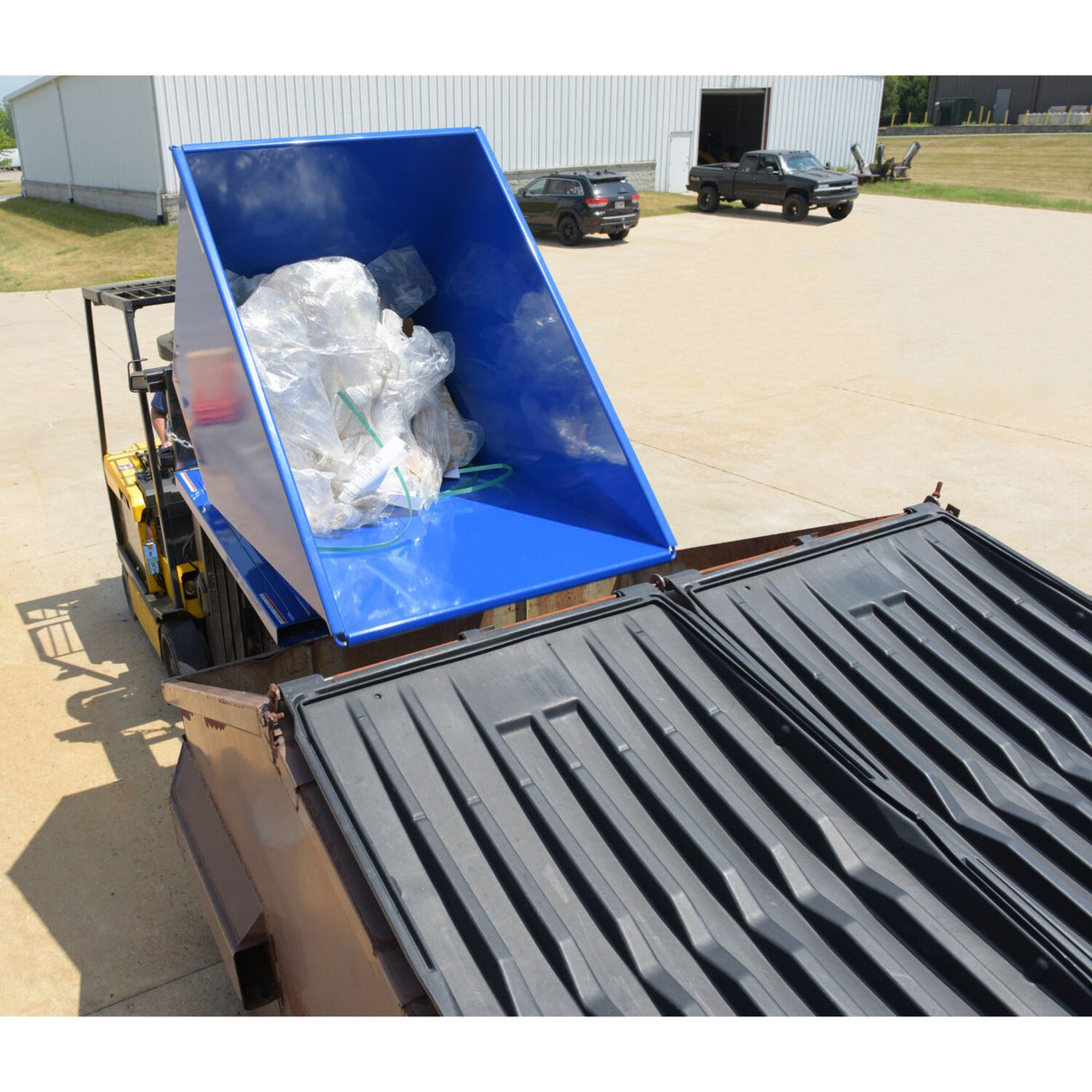 Vestil D Series Self-Dumping Steel Hoppers with Bumper Release | Dump From the Seat, Helps Meet OSHA, 0.25–5 Cubic Yard, LD/MD/HD Steel