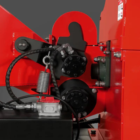 MechMaxx - 25HP 750cc ZONSEN Twin Cylinder Gas Powered 7” Hydraulic Feed Wood Chipper, Highway Towable DCH7