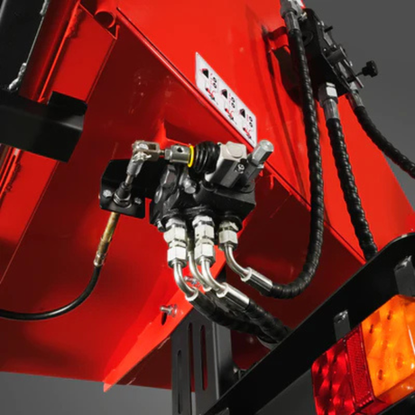 MechMaxx - 25HP 750cc ZONSEN Twin Cylinder Gas Powered 7” Hydraulic Feed Wood Chipper, Highway Towable DCH7