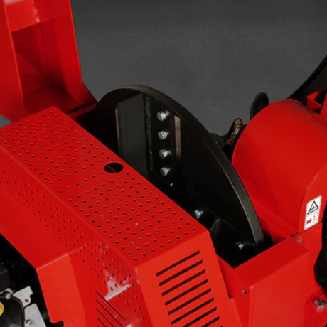 MechMaxx - 25HP 750cc ZONSEN Twin Cylinder Gas Powered 7” Hydraulic Feed Wood Chipper, Highway Towable DCH7
