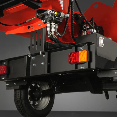 MechMaxx - 25HP 750cc ZONSEN Twin Cylinder Gas Powered 7” Hydraulic Feed Wood Chipper, Highway Towable DCH7