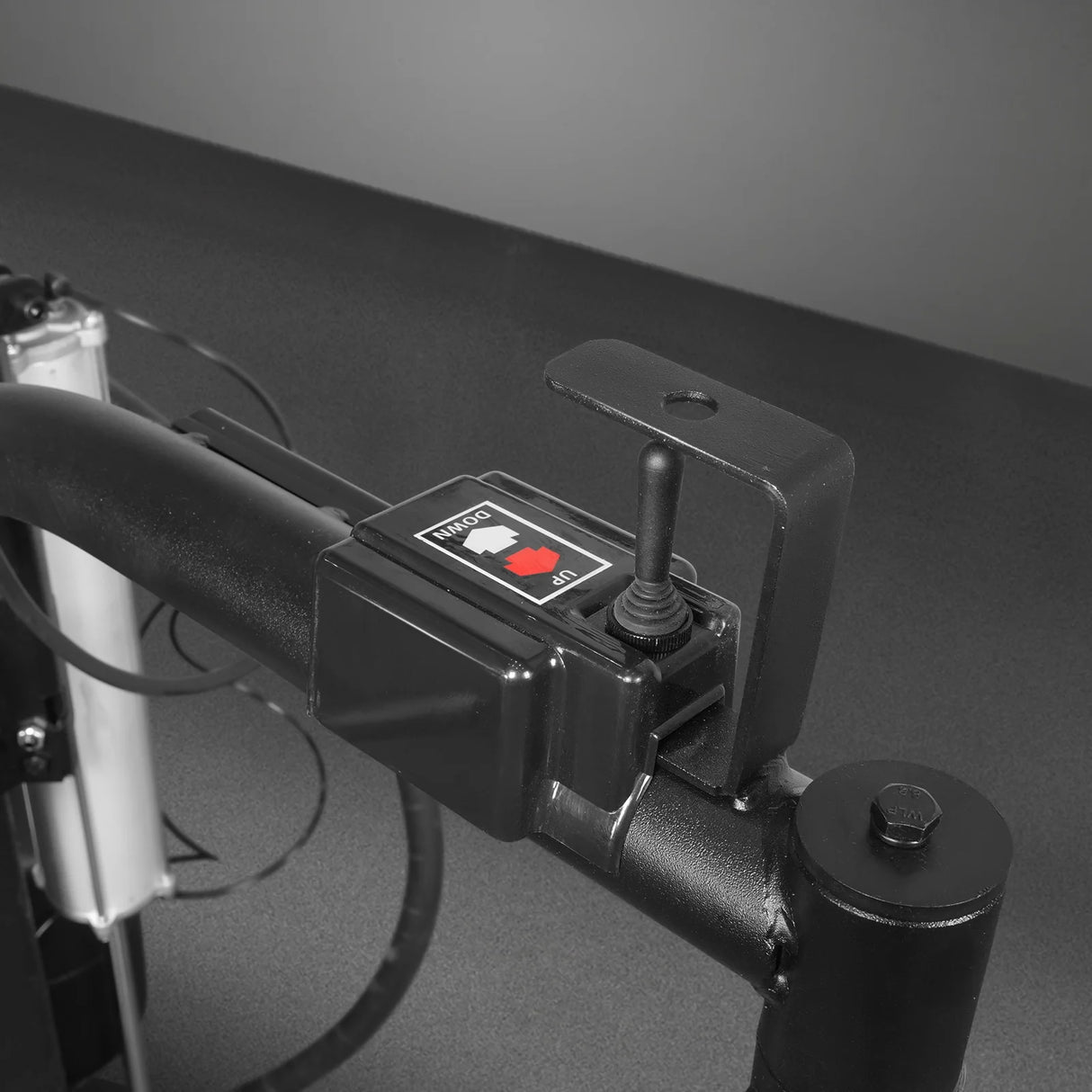 MechMaxx 28" Rim Tilt Back Tire Changer with Assist Arm & Bead Blaster