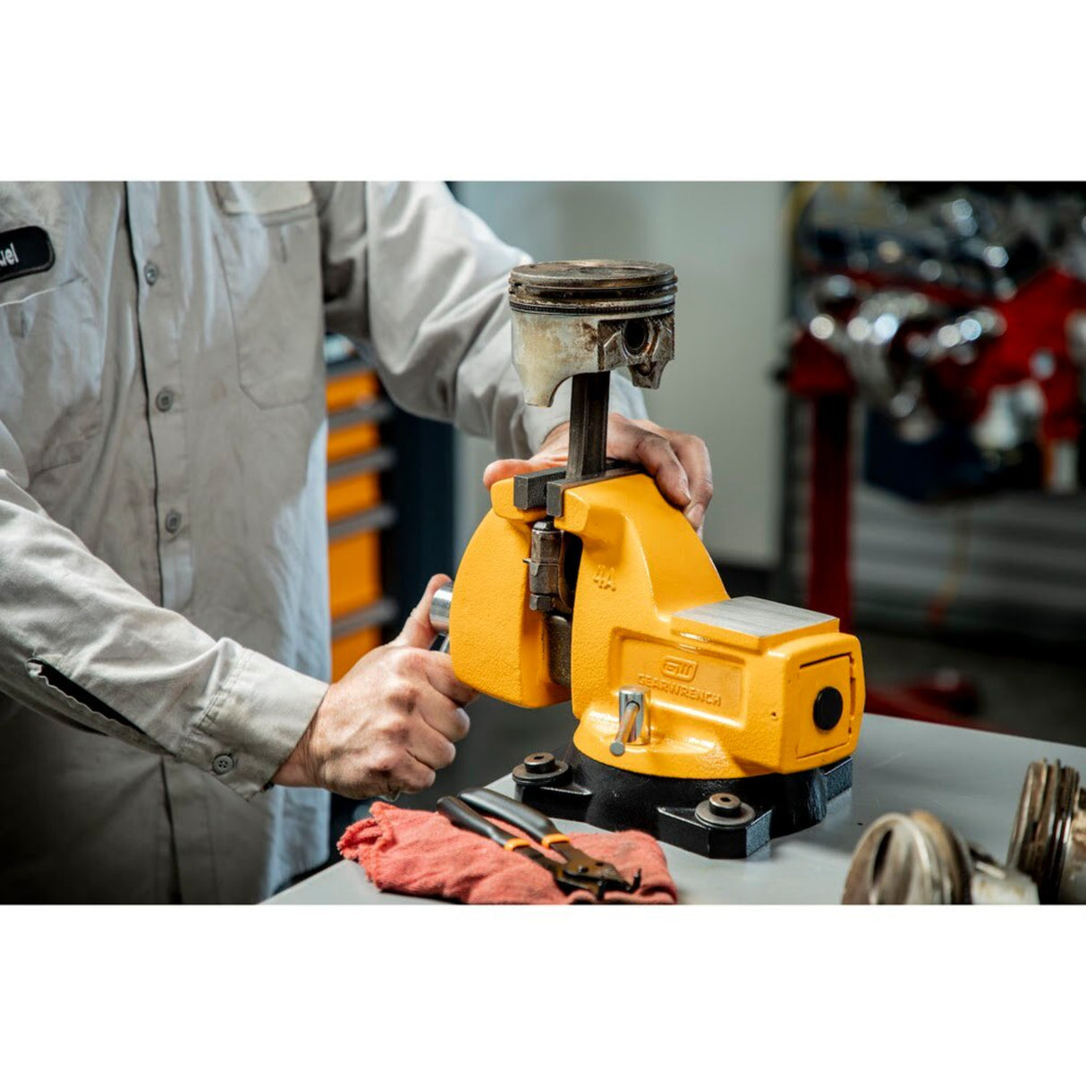 GearWrench GWBVA4 4" Mechanic's Bench Vise with Anvil — 360° Swivel Base