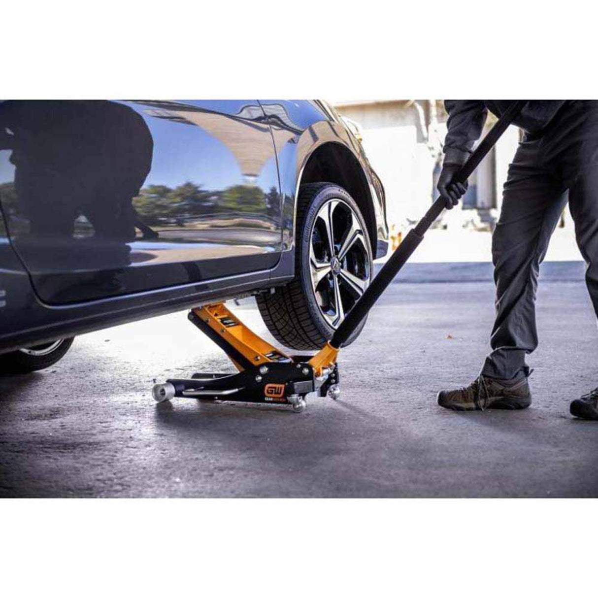 GearWrench GWALFJ2T 2-Ton Aluminum Racing Jack — Dual Piston Fast Lift