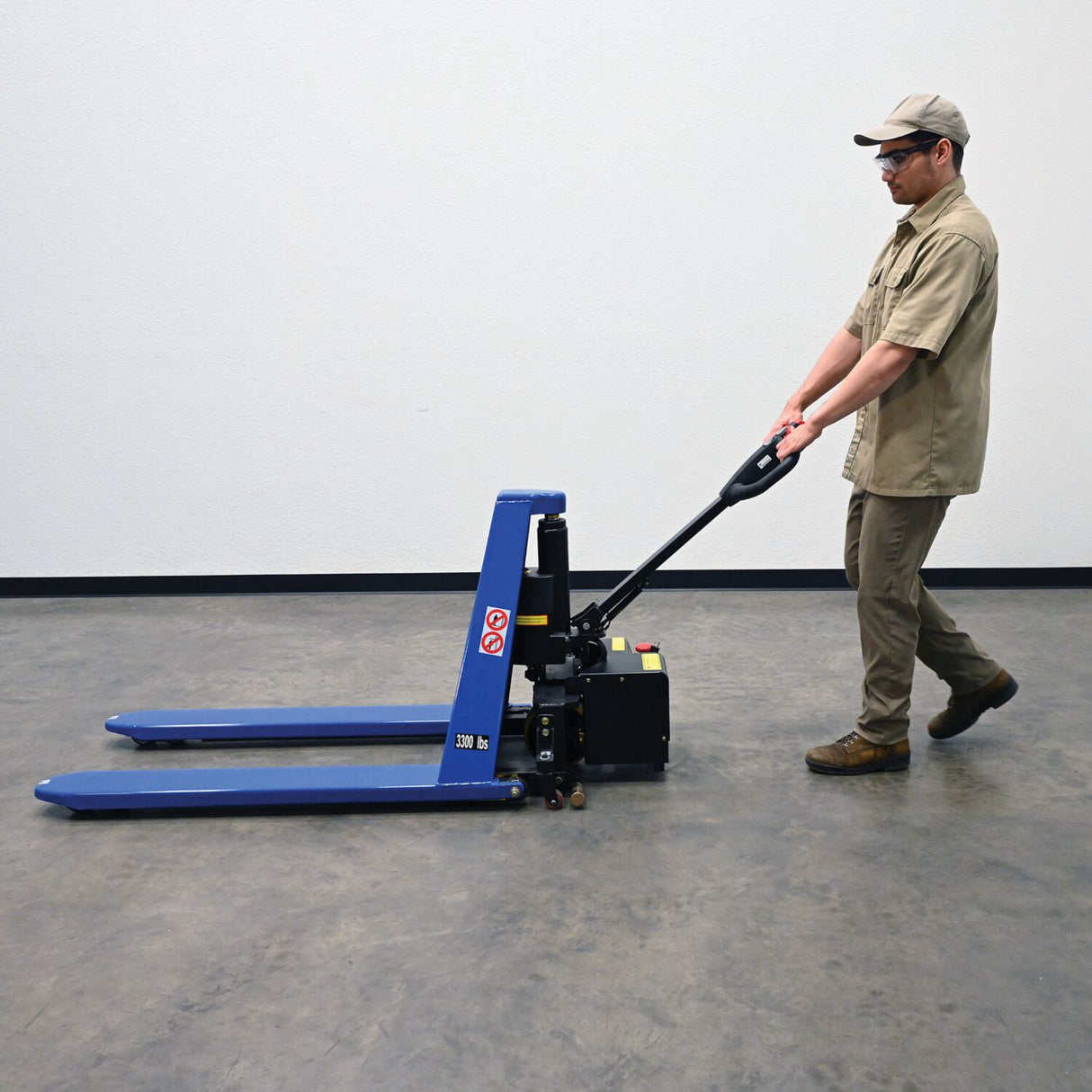 Vestil L-270-DC-HD-CTD DC Powered Tote Lifter with Power Traction Drive — Self-Propelled Tote Handling for Long-Travel Routes