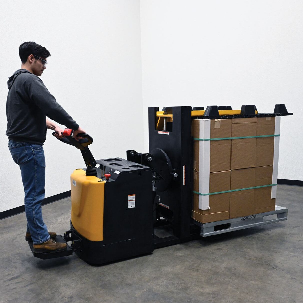 Vestil PI-P Portable Pallet Inverter | 3,000 lb Capacity, Powered Tilt & Drive, Rider Platform, Multiple Fork Openings