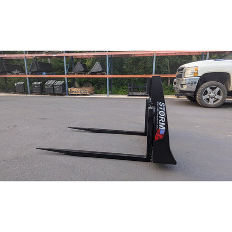 Glacier Attachments - Storm Hay Spear Pallet Forks (Adjustable Double Spear)