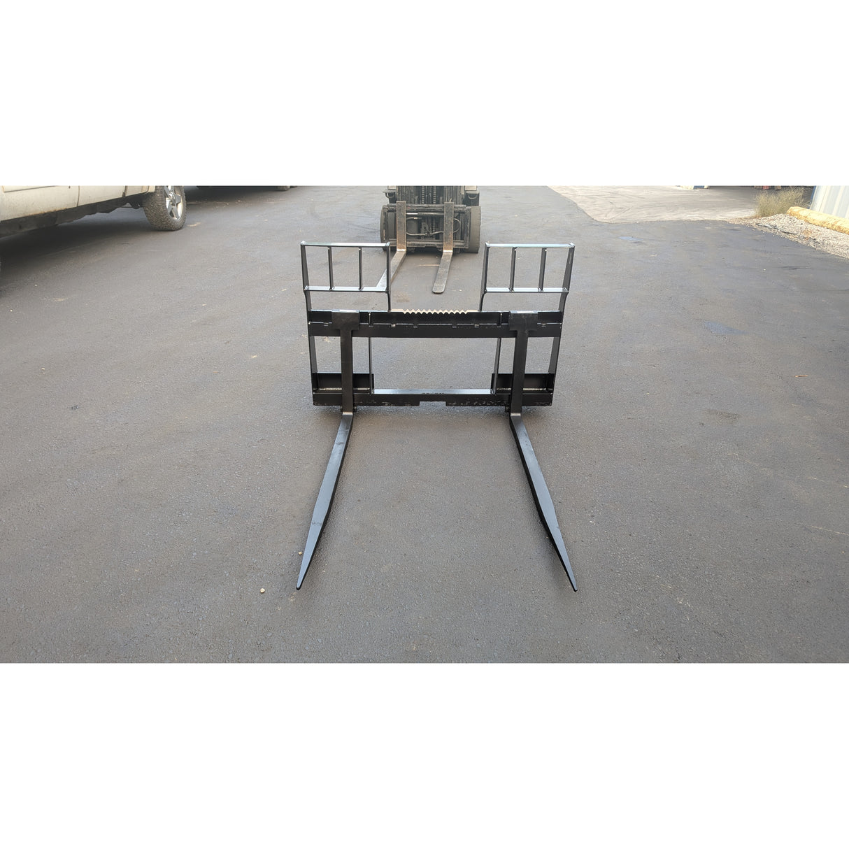 Glacier Attachments - Storm Hay Spear Pallet Forks (Adjustable Double Spear)