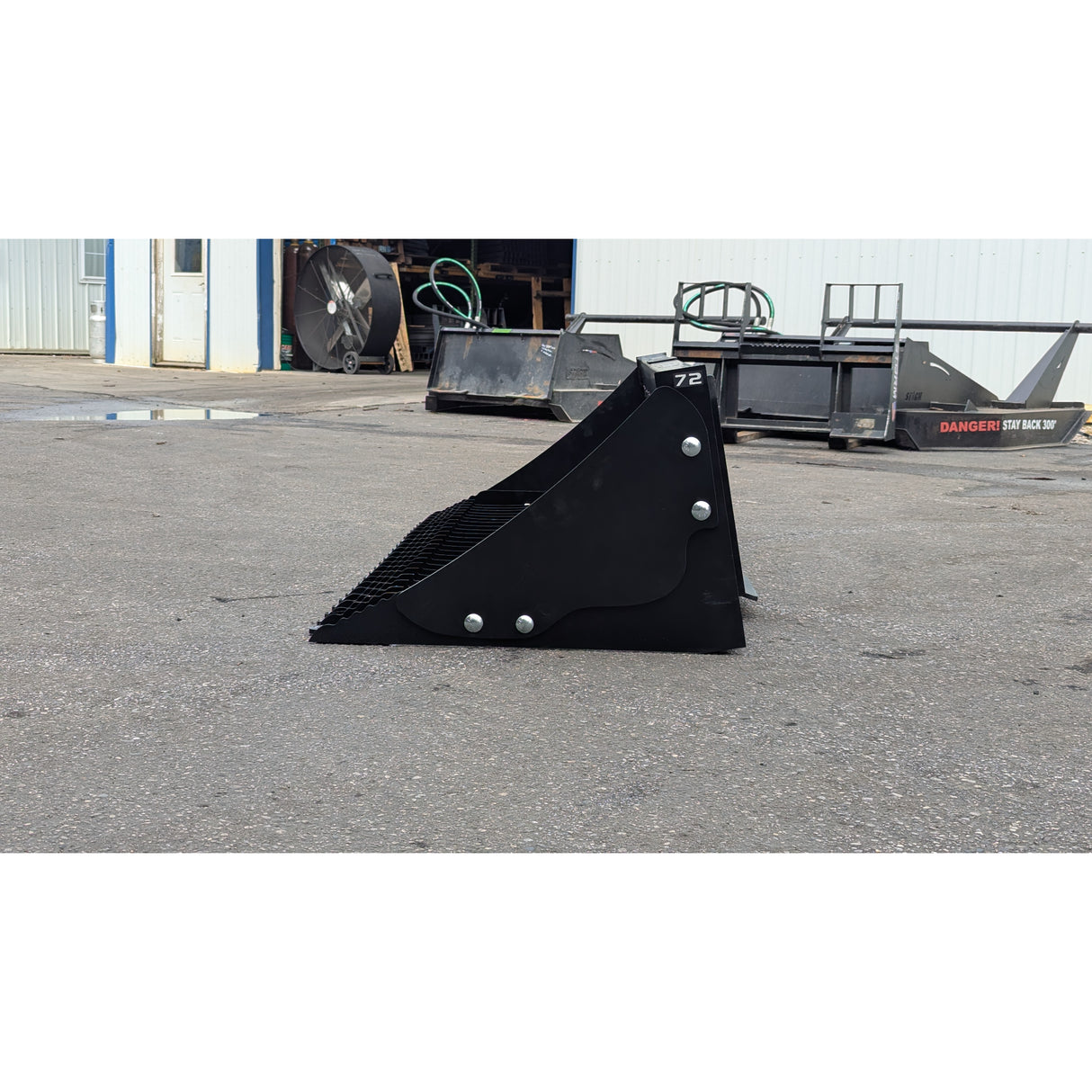 Glacier Attachments HD Rock Bucket for Skid Steers