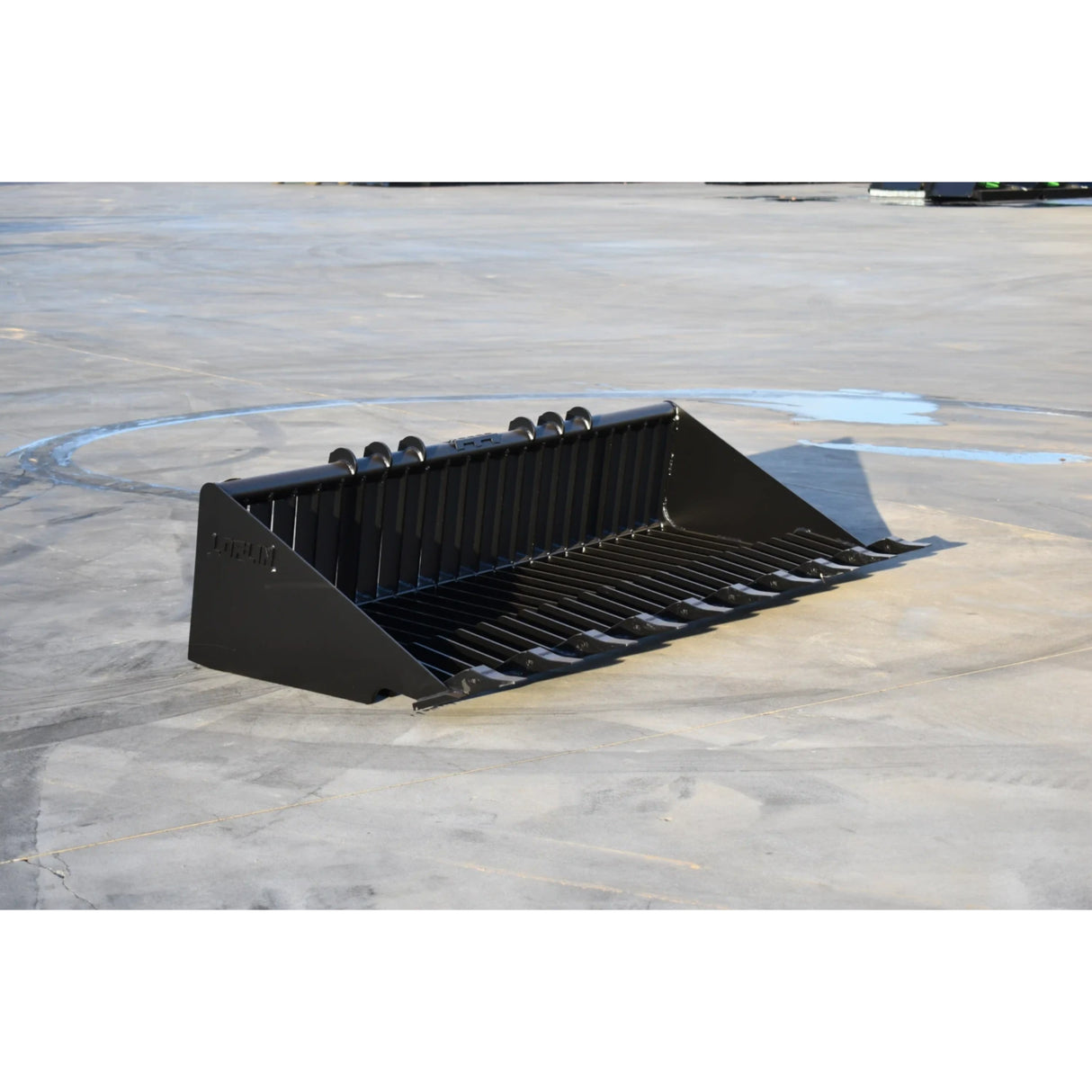 Loflin Fabrication Old Style Skid Steer Rock Bucket with Teeth