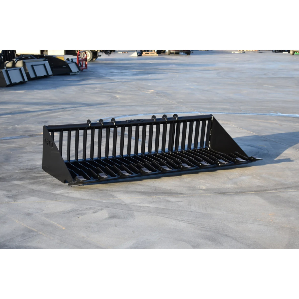 Loflin Fabrication Old Style Skid Steer Rock Bucket with Teeth