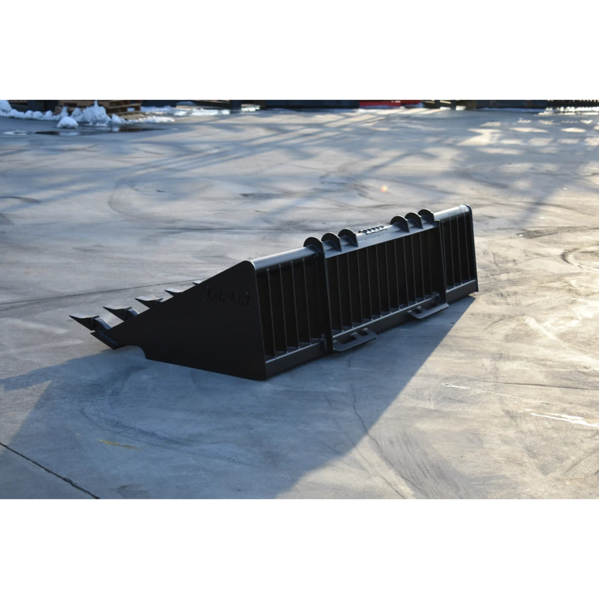 Loflin Fabrication Old Style Skid Steer Rock Bucket with Teeth