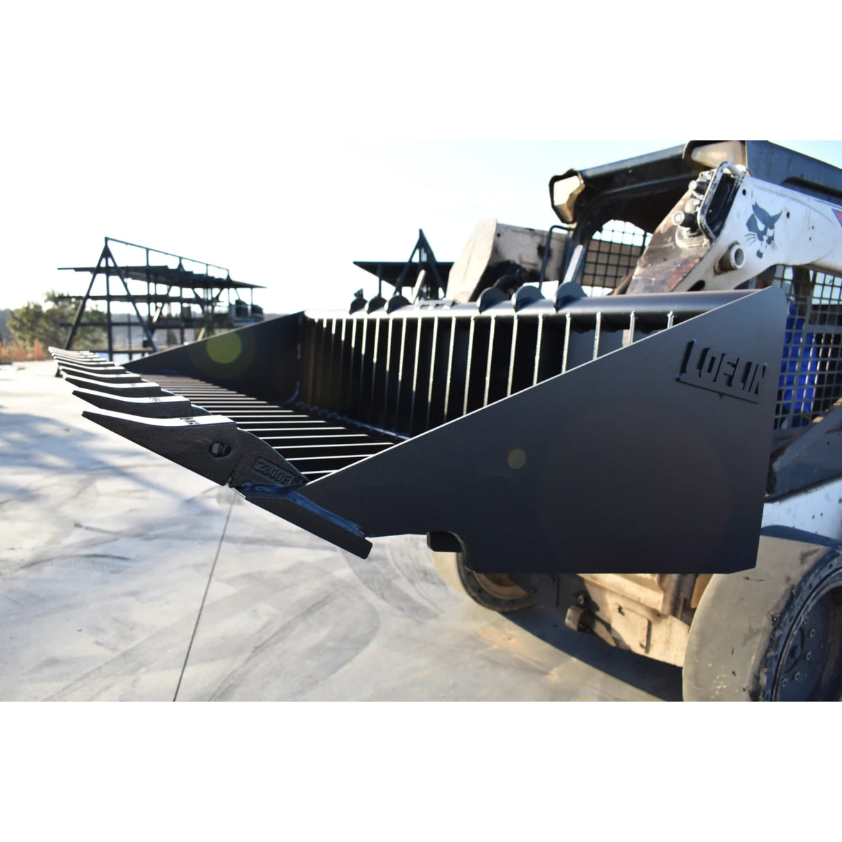 Loflin Fabrication Old Style Skid Steer Rock Bucket with Teeth
