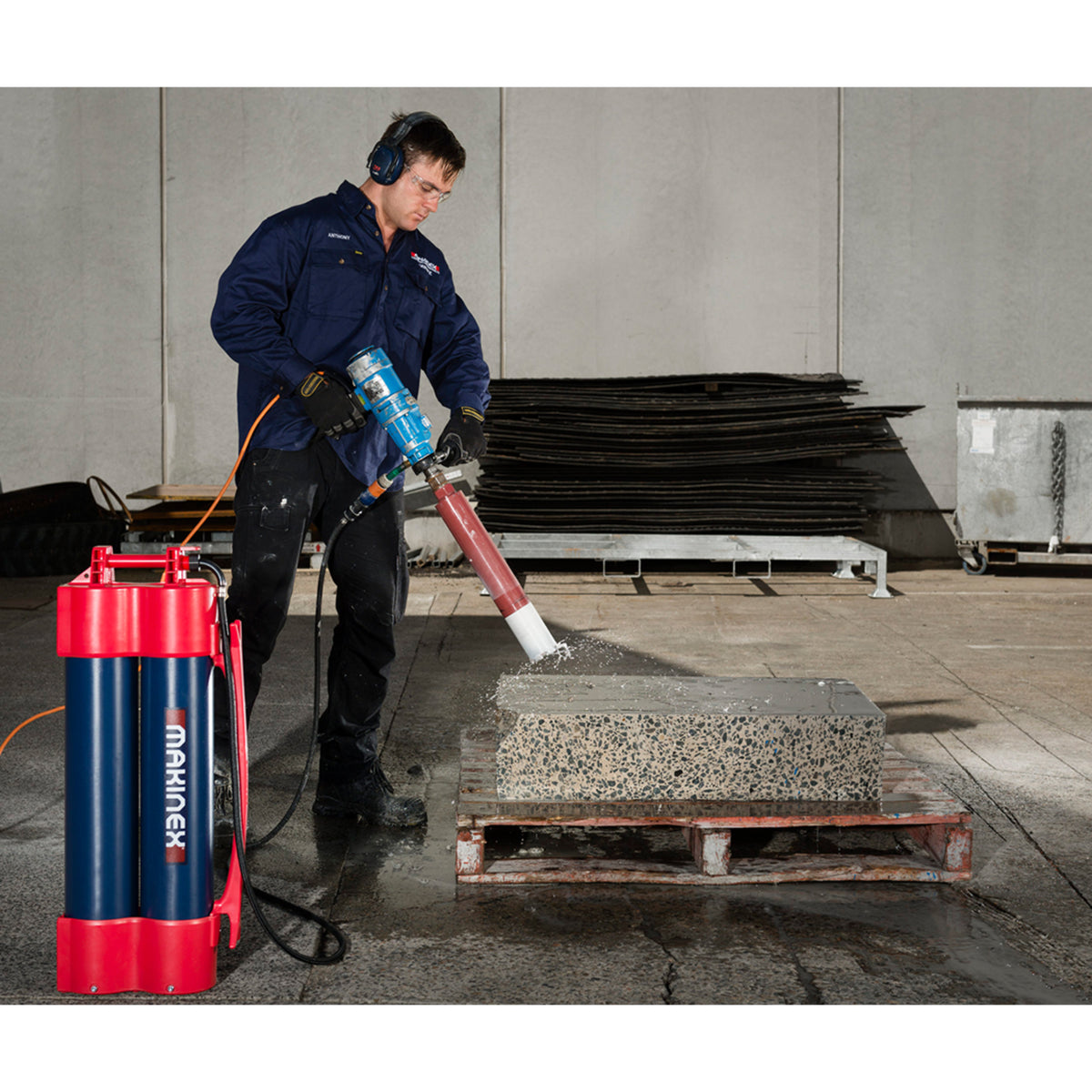 Makinex Hose2Go H2G-14 Portable Pressurized Water Supply 13.8L, 7–10 PSI, Pumpless