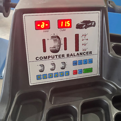 M&E ME-B600 Wheel Balancer