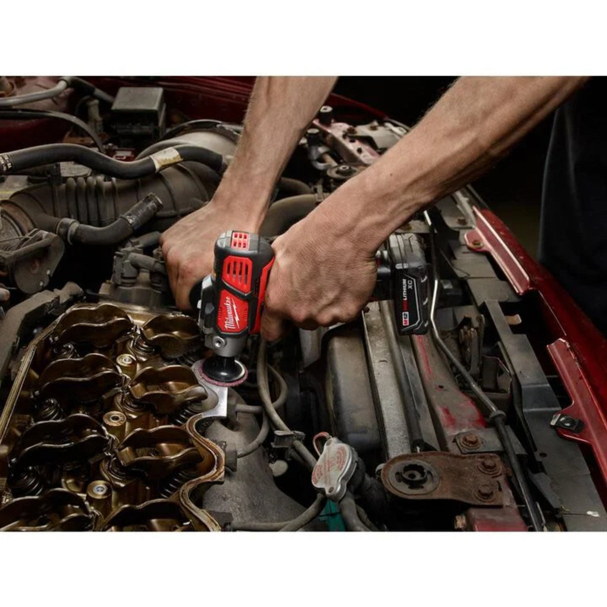 Milwaukee M12 12 Volt Lithium-Ion Cordless Variable Speed Polisher/Sander (Bare Tool)